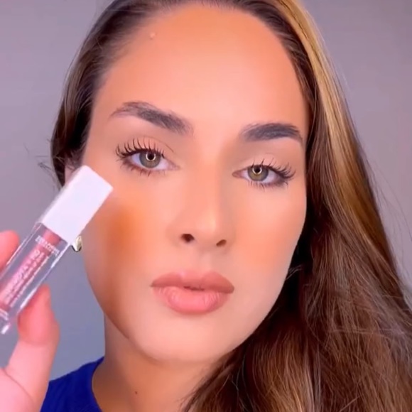 Seraphine Botanicals Cherimoya + Fig Long Lasting Vegan Lip Stain in Latte - Picture 3 of 11